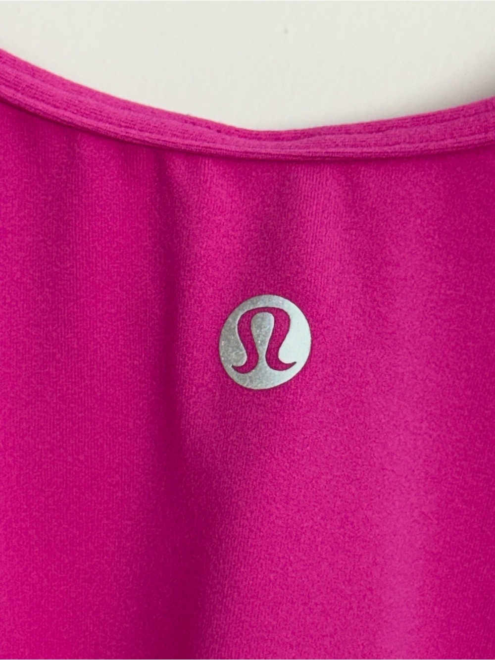 Lululemon Align Tee Sonic Pink Size 6/8? PTP: 17.5” - Picture 3 of 3